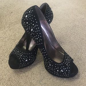 Ladies  shoes size 9
